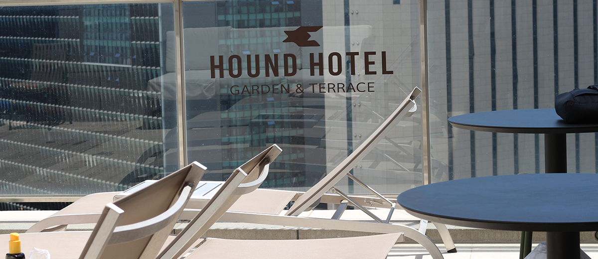 루프탑 수영장 (ROOF TOP POOL)